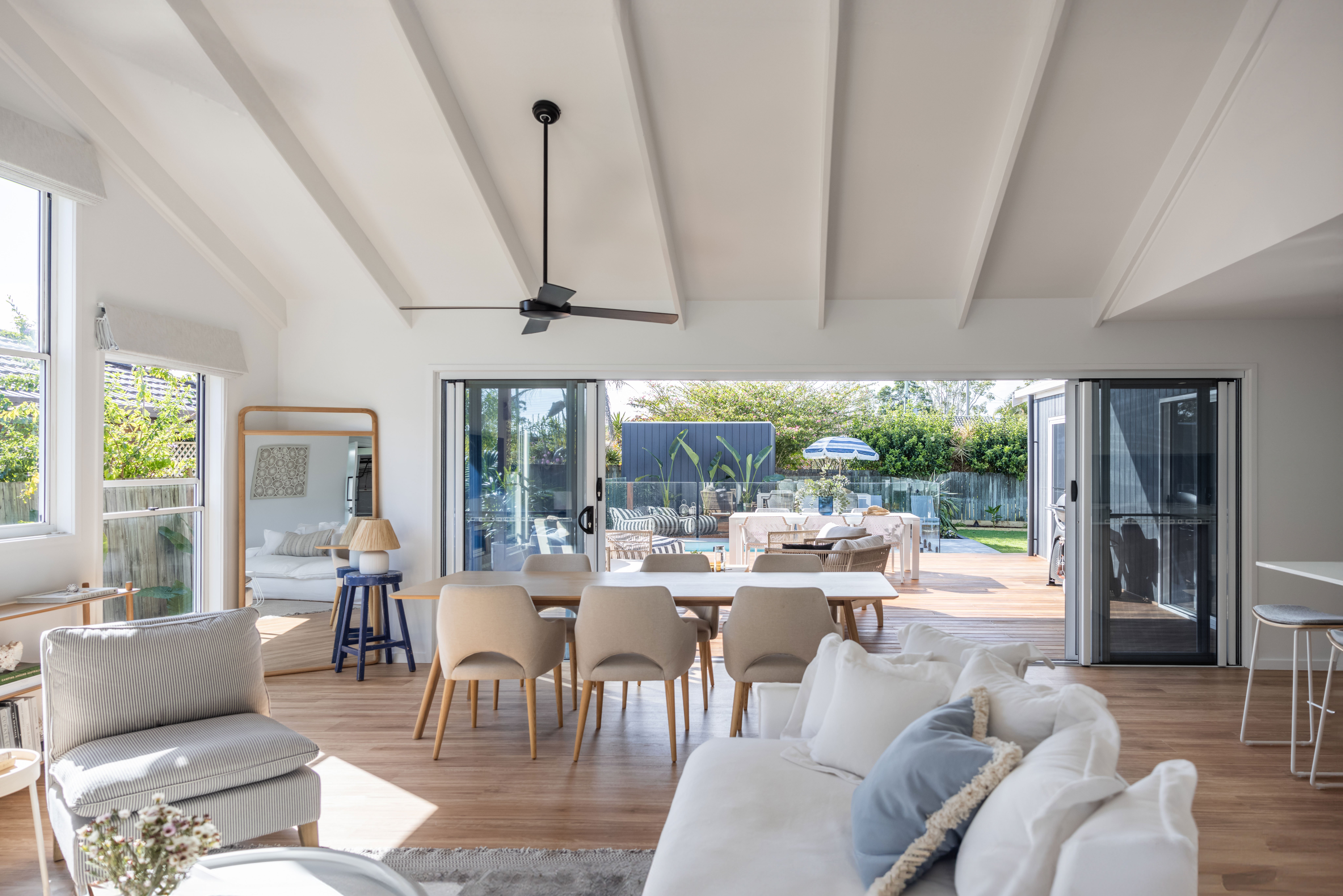 Tanika-Blair-Photography-Muskens-Building-Co-Northern-Rivers-The-Cabaway-Living-and-Dining-43