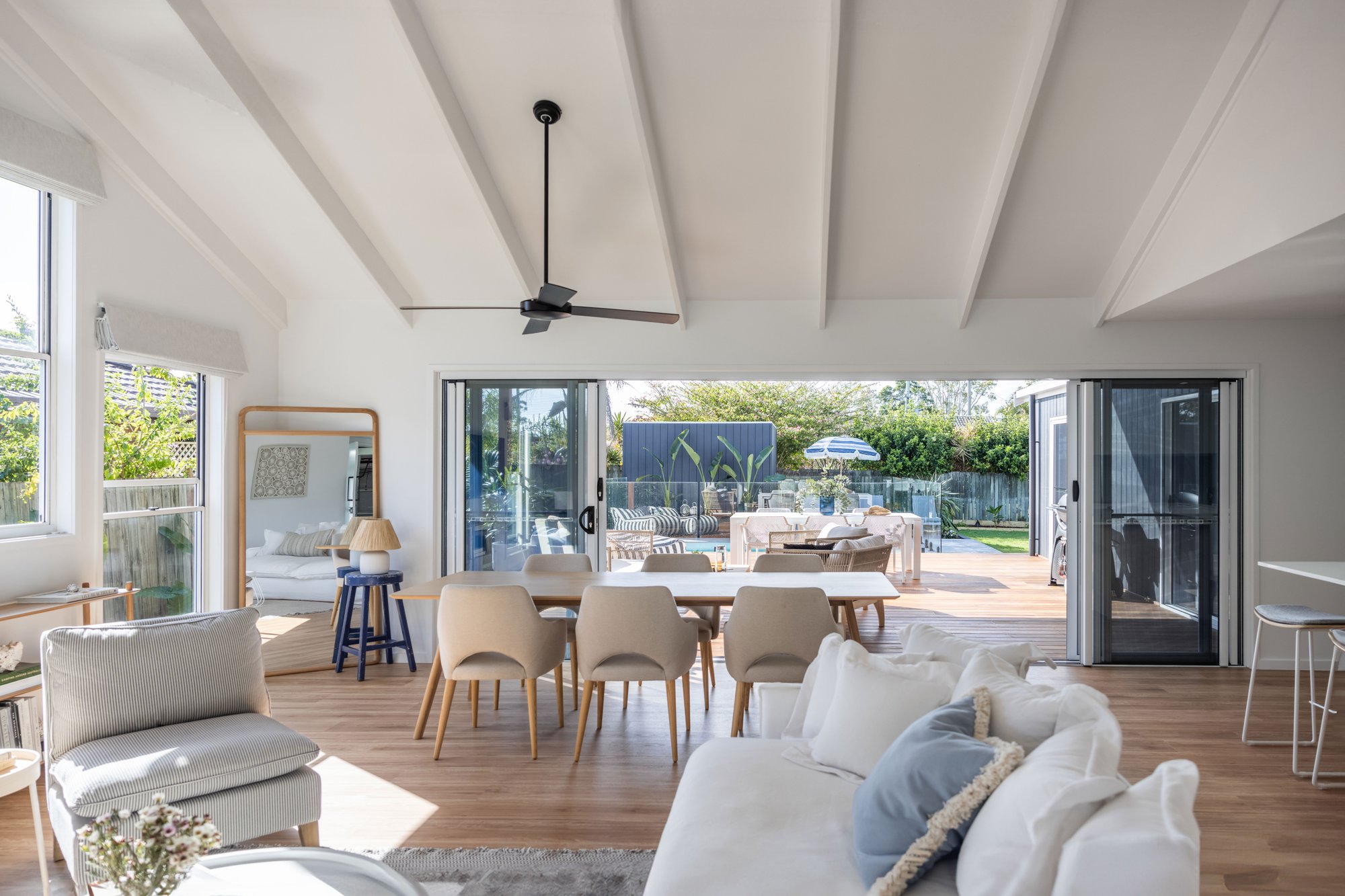 Tanika-Blair-Photography-Muskens-Building-Co-Northern-Rivers-The-Cabaway-Living-and-Dining-43